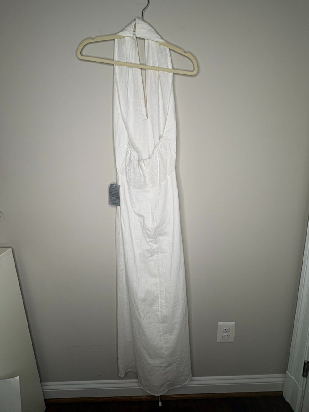 Petal & Pup Betsy Halterneck Maxi Dress White – US Small – NWT (repair needed) - Picture 3 of 16